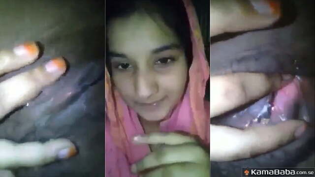Desi Bangla College Girl Solo Striptease & Amateur MMS Video – Desi Girl Masturbation